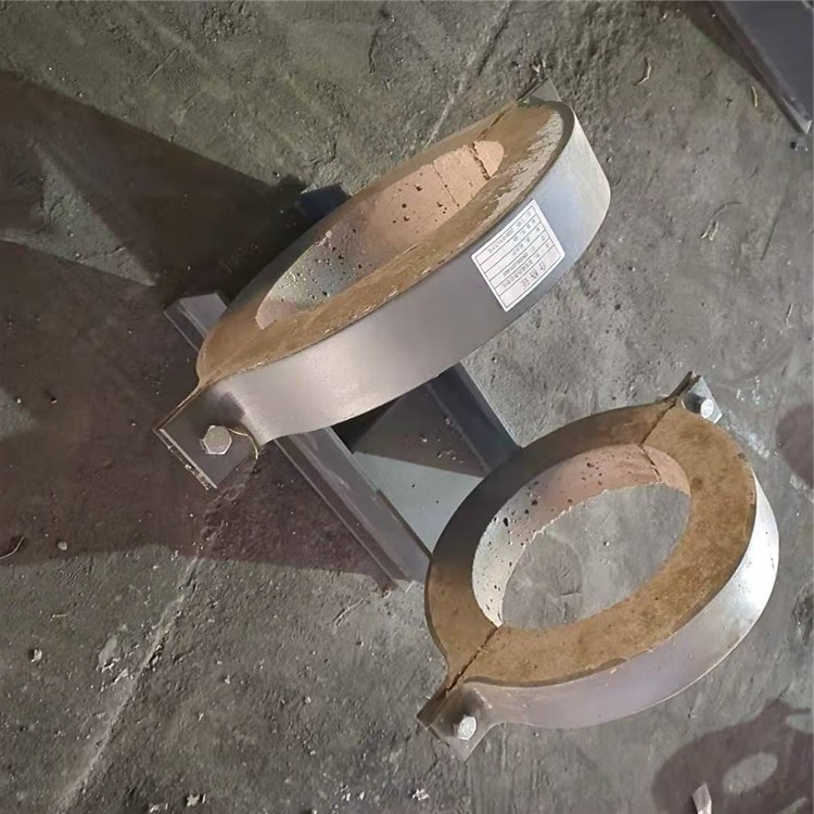 隔热管托